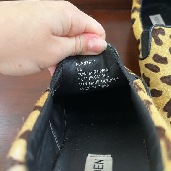 Size 6.5 leopard print Steve Madden slides. - Picture 4 of 4